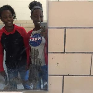 Meet your Posher, Geneen